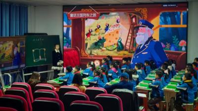 马口镇：青年教师教学比武 新质课堂绽芳华