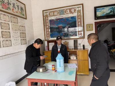 反诈宣传进乡村，守好群众“钱袋子”