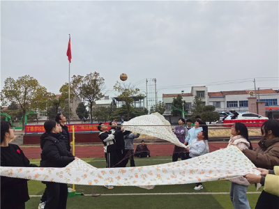 快乐大课间 趣味满校园