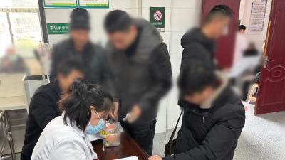 便民服务送上门！汉川精神病医院专班下沉乡镇落实医疗兜底政策