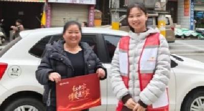 韩集乡：博爱送万家 暖冬添温情