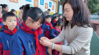 一枚“立德章”，一生少年志——仙女山二小争章表彰解锁成长新姿势