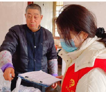 泵站河社区联合精防医生上门走访送温暖