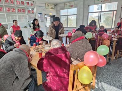 韩集乡医养中心开展春节敬老活动