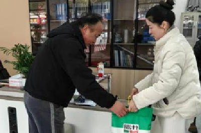 广场路社区：新春送温暖 真情暖民心