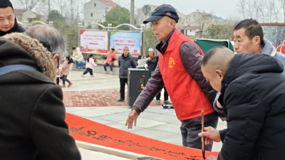 华严农场：廉韵润新春 新风暖社区