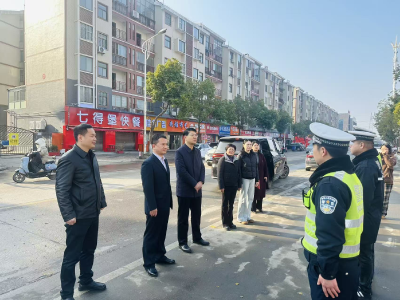 情暖一线守岗人 汉川经开区开展节前走访慰问活动