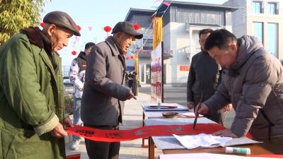 【视频】榔头蒸鳝满口香  马鞍大集迎春忙