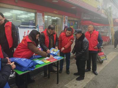 年节以至，麻河镇平安早市开市