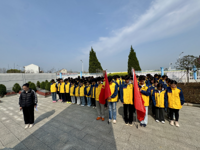 华严农场中学开展清明祭扫活动