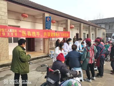 一次上门义诊，守护一群老人的安心晚年