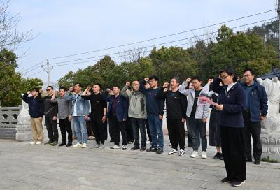 凝心聚力沐春风 砥砺初心担使命——汉川一中开展教职工春季团建活动