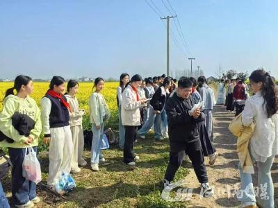 赴一场花海之约！江集学校开展春日研学实践活动