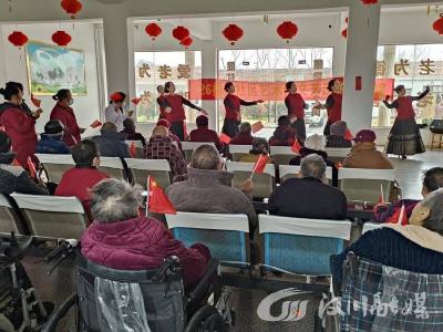 一台好戏送到“家门口” 韩集乡医养中心欢乐满堂