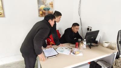 欢乐街社区高效调处车辆刮蹭事件，化解群众纠纷