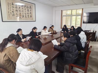 马鞍乡：巾帼学法强本领 志愿传法护乡邻