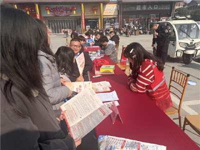 传递人道关怀 普及生命知识 —— 开发区红十字会开展 “3·15” 公益宣传活动