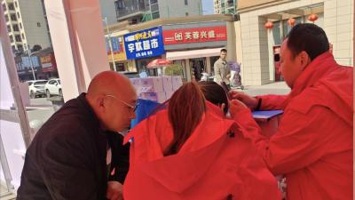 聚焦社区精细服务 汉川联通当好居民“贴心人”