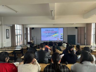 湾潭乡中心初中举办“人工智能+教育”AI工具专题培训 