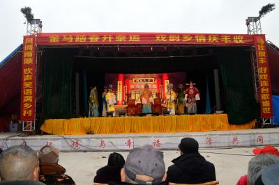 分水镇夹河村：楚剧声里种春风