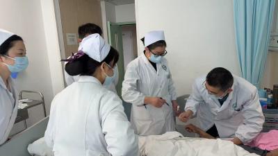 市中医医院成功为八旬肿瘤患者实施超声引导下PICC置管术