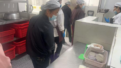 邱子小学膳食委员会：师生同餐、食材可追溯、家长可陪餐