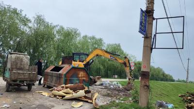 城隍镇全域推进“千渠万沟”清洁行动