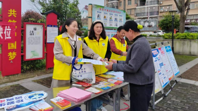 南河乡开展“平安晚市”活动 筑牢基层安全防线