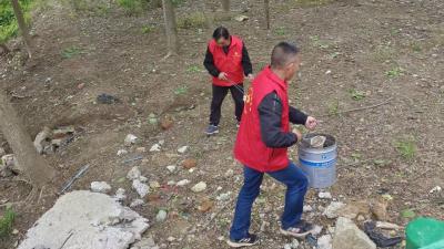 西江乡团结村：干群同心清沟渠，水润田园惠民生