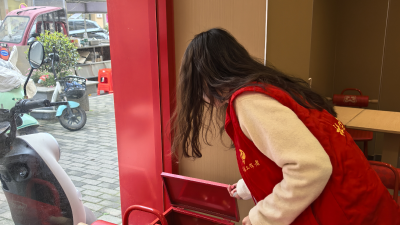 沿街商铺、小餐饮、小作坊……六合垸社区这次消防排查一个不落