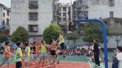 汉川市实验小学“毕业杯”篮球联赛决赛火热开赛
