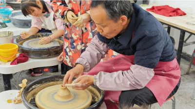 马口小学教联体3509校区开展陶艺实践课