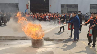 市开发区消防救援中心联合亚塑管业开展安全生产培训