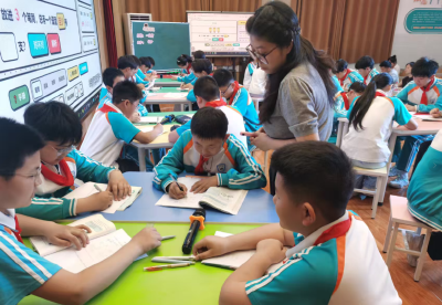 异构共生 研思共进 ——东风小学教联体数学教研活动圆满落幕