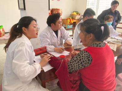 分水镇卫生院开展全民营养周暨世界家庭日系列活动