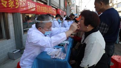 【视频】市人民医院“名医乡村行”走进脉旺，12个学科专家面对面免费义诊