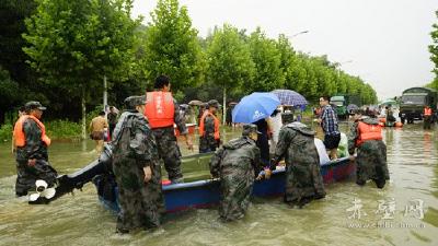 赤壁全力迎战暴雨洪灾保安澜