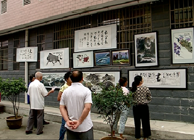 赤壁举办“健康之梦”金秋书画巡回展