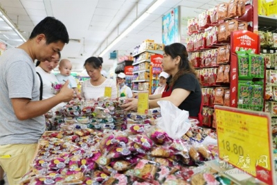 中秋至月饼俏　散装月饼更受青睐