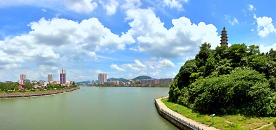 【代表委员谈两会】工业崛起 民生改善 共建山清水秀 平安文明新赤壁