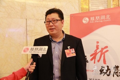 [凤凰访谈录]赤壁市市长李朝曙：为守护长江 赤壁非法码头全关停