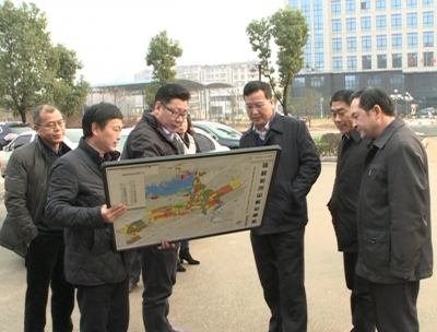 省档案局局长黄国雄调研赤壁档案工作