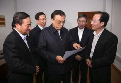 李克强力促“多证合一”：一季度日均诞生市场主体4万户