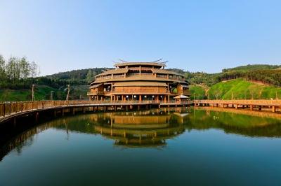千万粉丝走进鄂旅投 全国旅游大咖开启湖北行