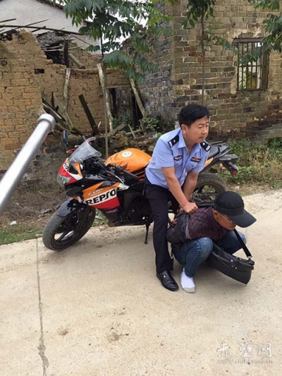 赤壁交警刑侦联合破获入室盗窃案