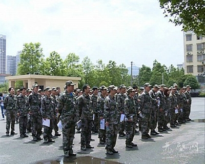 赤壁市民兵应急连开展集训