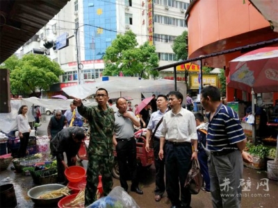 市领导督办老城区“一条龙”消防整改