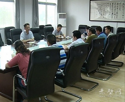 冯权在市农业局调研时强调 持续加力 深入推进主体责任落实落细
