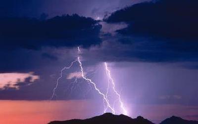 梅雨季第二轮强降雨今晚开闸 湖北大部有雷电和大风