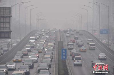 环保部：机动车成空气污染的重要来源